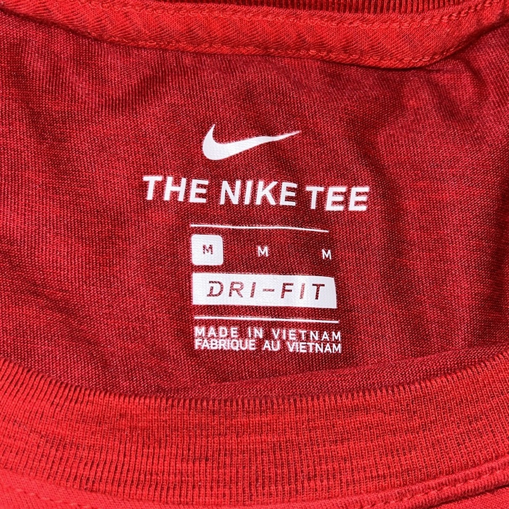 Nike - Picture 3 of 3
